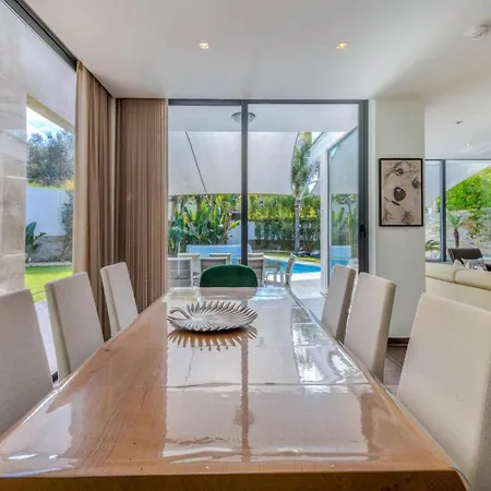 4 Bedroom Villa Private Heated Pool Albufeira