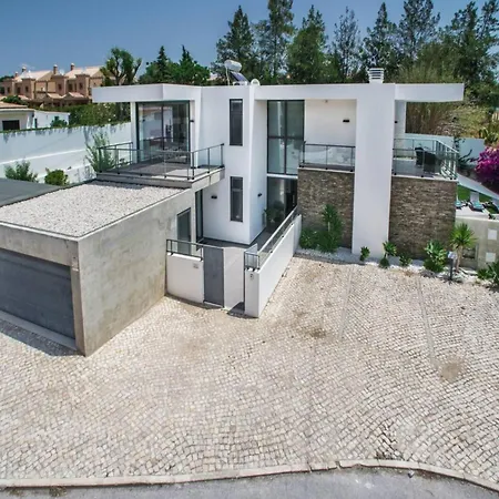 Villa 4 Bedroom Villa Private Heated Pool